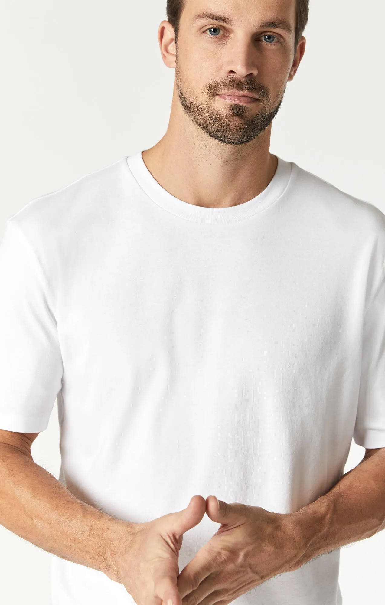 BASIC CREW NECK T-SHIRT IN WHITE